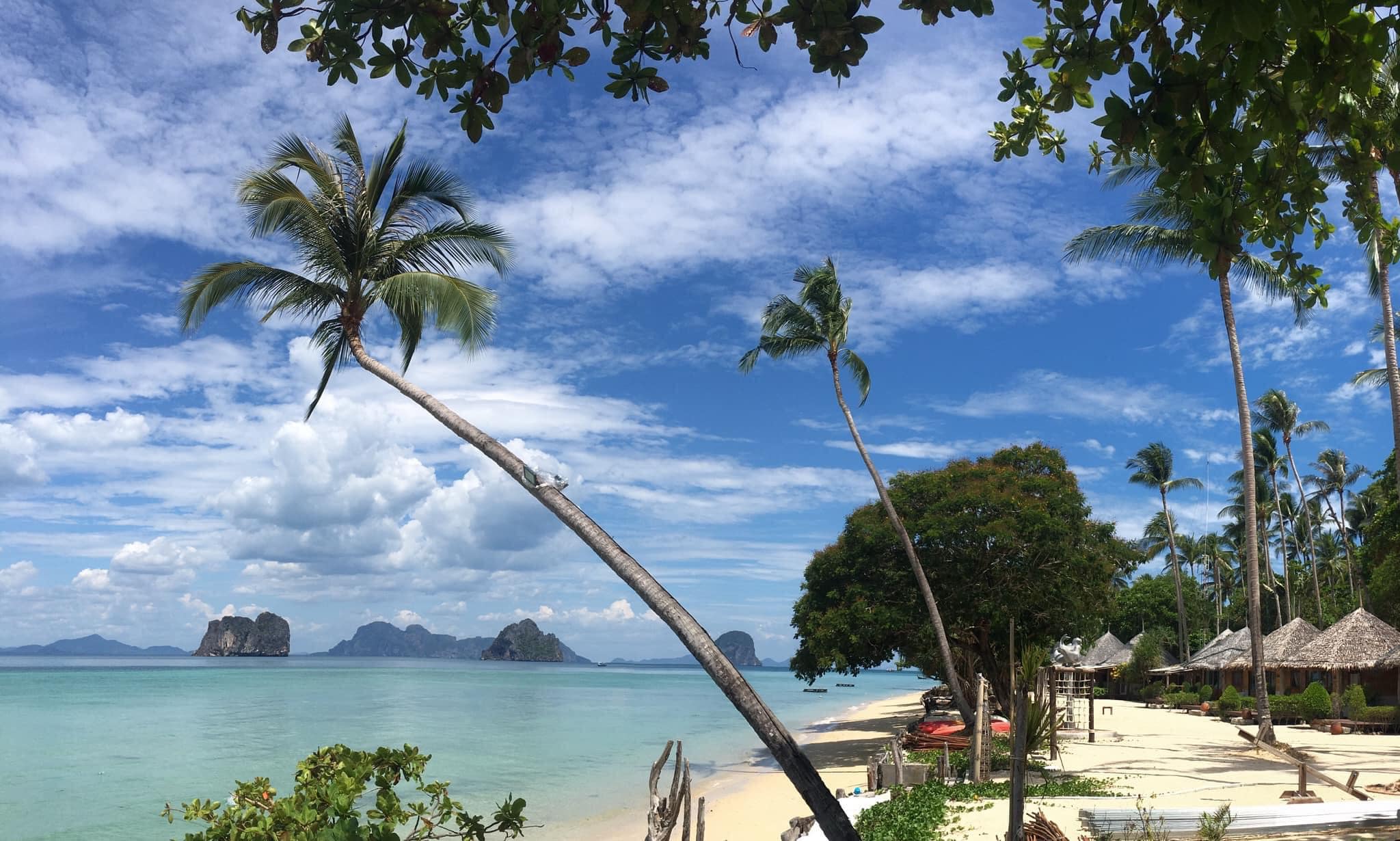 Luxury Life, Thapwarin Resort, Koh Ngai Thailand